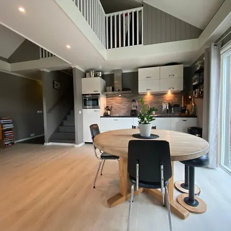 For Rent In Scenic *